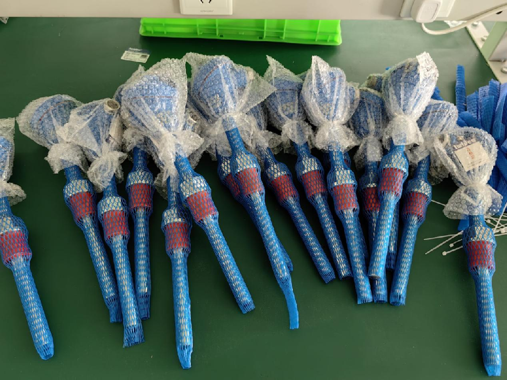 苏州海洋之神hy590与上海新硕乐成告竣相助，，助力注塑行业生产