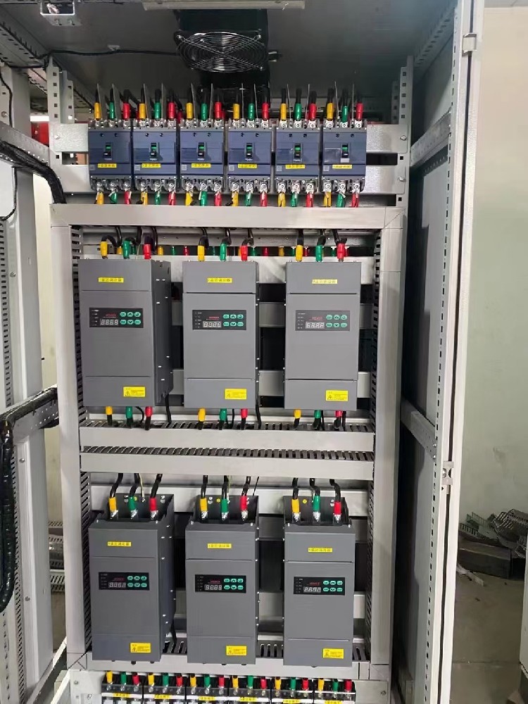 电力调解器能够遭受的最大过载电流是几多？？过载；；さ拇シ⒒剖窃跹？？