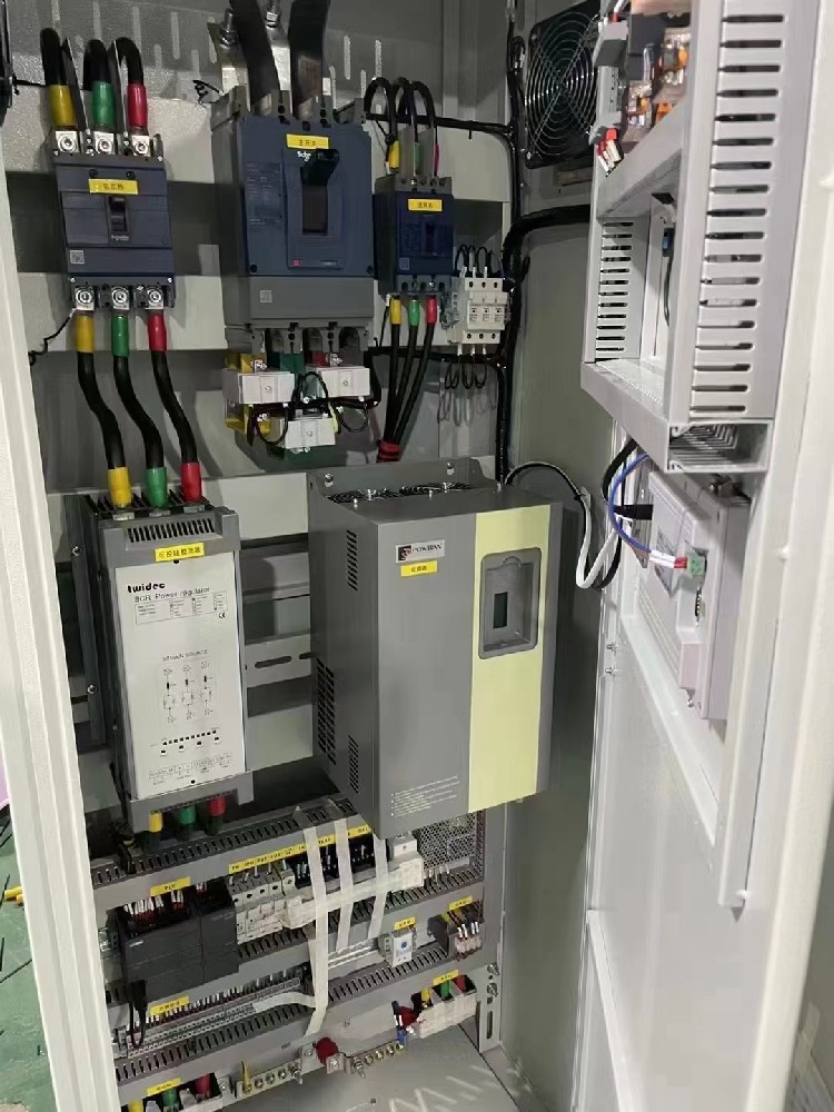 关于间歇性事情的负载，，怎样选择合适的电力调解器以提高其使用寿命？